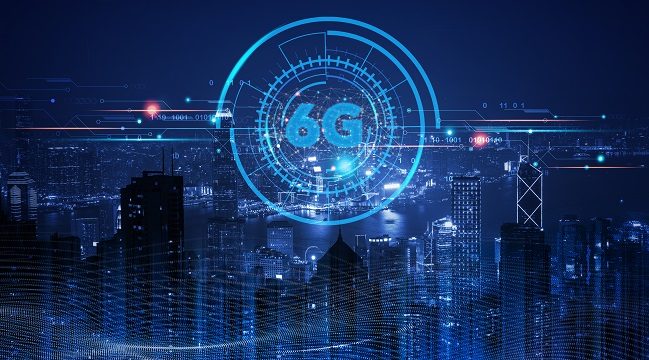 6gnetworkdigitalhologramandinternetofthingsonblue
