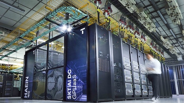 skt-b200-cluster